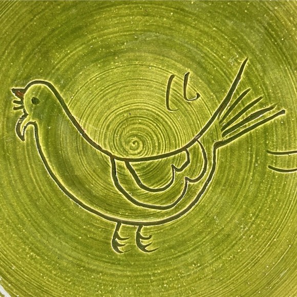 Dorothy Long Pottery Redware Plate 1984 Green Glaze Folk Art Bird Sgraffiti - Picture 2 of 8